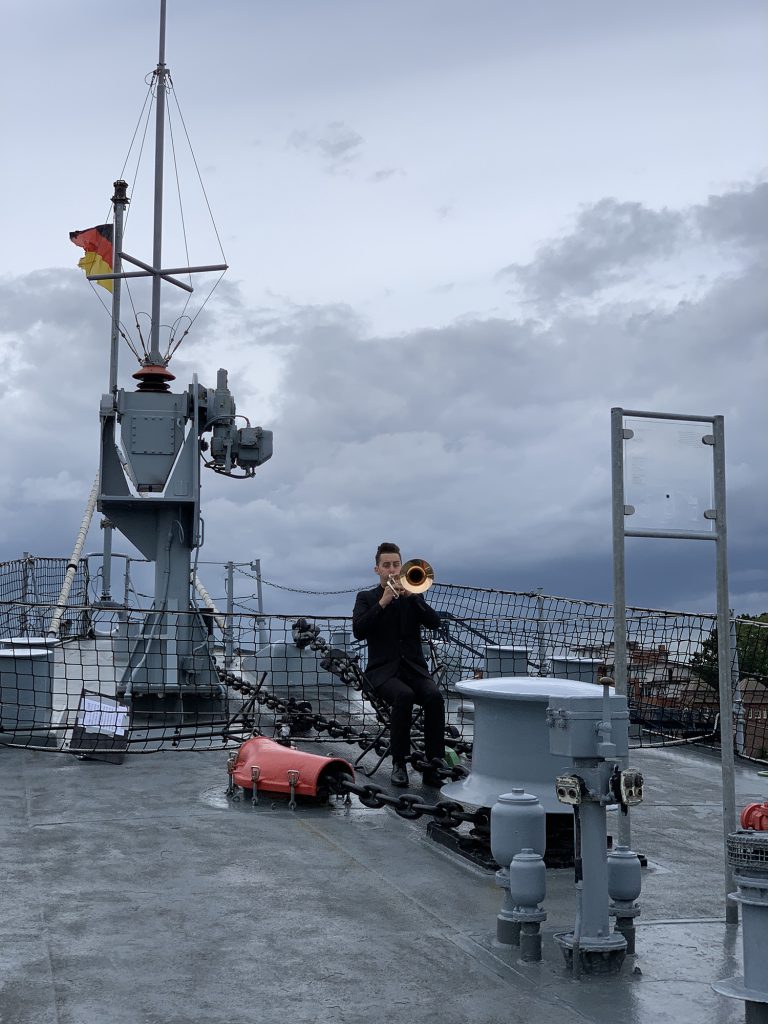 Chris Day auf Zerstörer "Mölders" (Foto: Deutsches Marinemuseum / Stephan Huck)